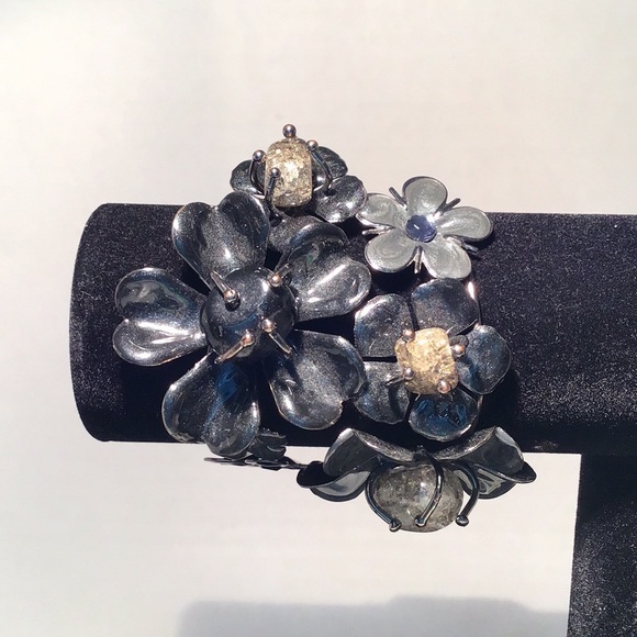 Floral Filigree 3-D Crystal Cuff Bangle Goth - Picture 2 of 4